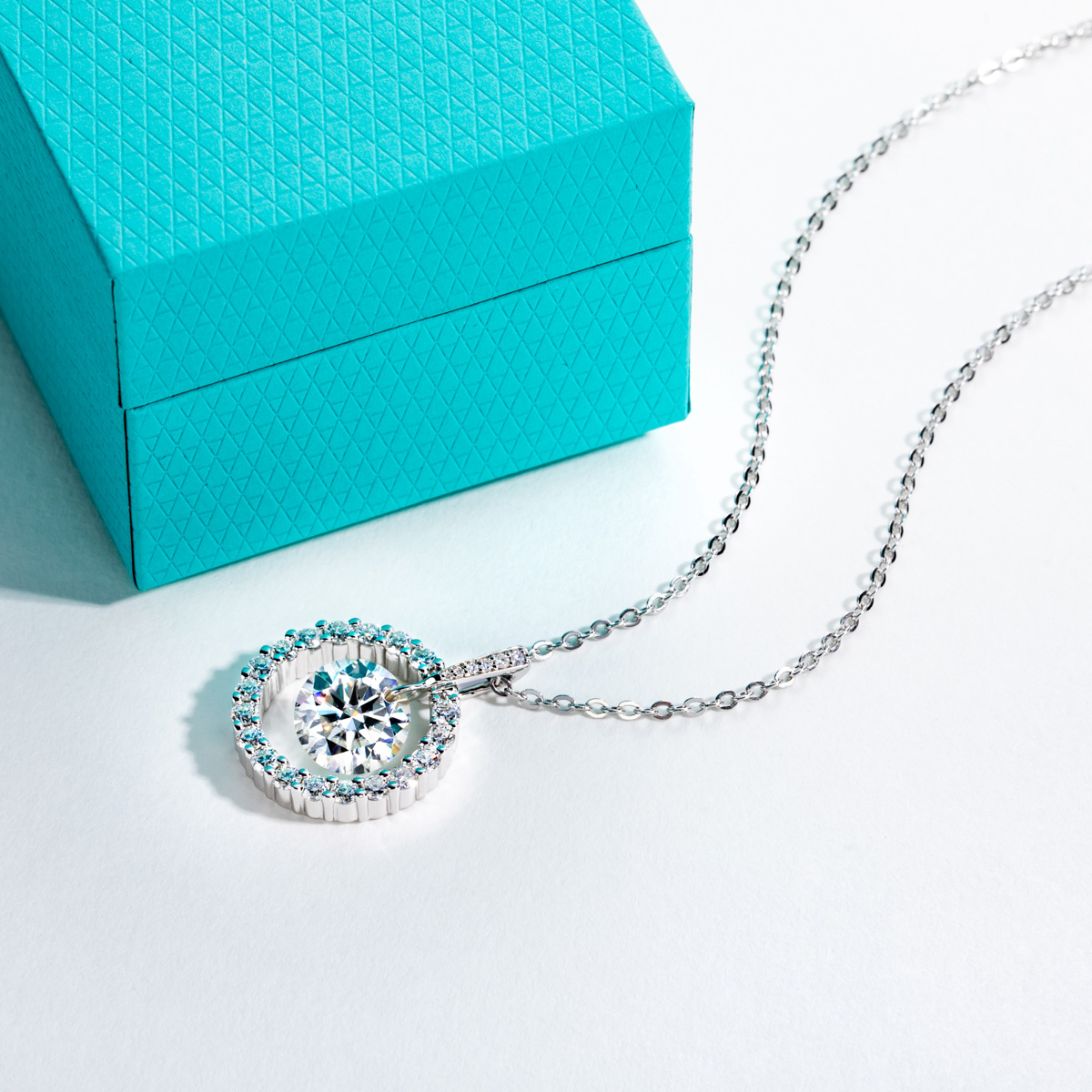 AnuJewel 3ct D اللون مويسانيتي - مراجعة Ansi Chain وسعره